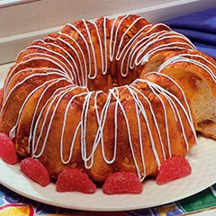 https://www.bridgford.com/bread/wp-content/uploads/2015/07/Apricot-Filled-Coffee-Cake-240x240.jpg