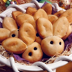 https://www.bridgford.com/bread/wp-content/uploads/2015/07/Bunny-Rolls-240x240.jpg