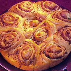 https://www.bridgford.com/bread/wp-content/uploads/2015/07/Cheddar-Bacon-Onion-Rolls-240x240.jpg