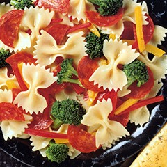 https://www.bridgford.com/bread/wp-content/uploads/2015/07/Pasta-with-Pepperoni-Broccoli-Sweet-Peppers-240x240.jpg
