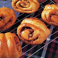 https://www.bridgford.com/bread/wp-content/uploads/2015/07/Pumpkin-Spice-Nut-Rolls-240x240.jpg