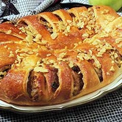https://www.bridgford.com/bread/wp-content/uploads/2015/07/Rum-Apple-Ring-240x240.jpg