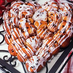 https://www.bridgford.com/bread/wp-content/uploads/2015/07/Sweet-Heart-Rolls-240x240.jpg
