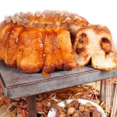 https://www.bridgford.com/bread/wp-content/uploads/2022/10/peanut-butter-cup-monkey-bread-240x240.jpg