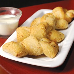 https://www.bridgford.com/foodservice/wp-content/uploads/2015/07/garlic-knots-240x239.jpg