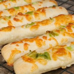 https://www.bridgford.com/foodservice/wp-content/uploads/2015/07/onion-swiss-breadsticks-web-240x240.jpg