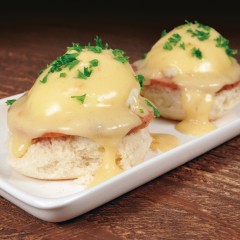 https://www.bridgford.com/foodservice/wp-content/uploads/2015/08/Biscuit-Eggs-Benedict-240x240.jpg