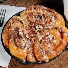 https://www.bridgford.com/foodservice/wp-content/uploads/2016/02/Mini-Skillet-Sticky-Buns-240x240.jpg